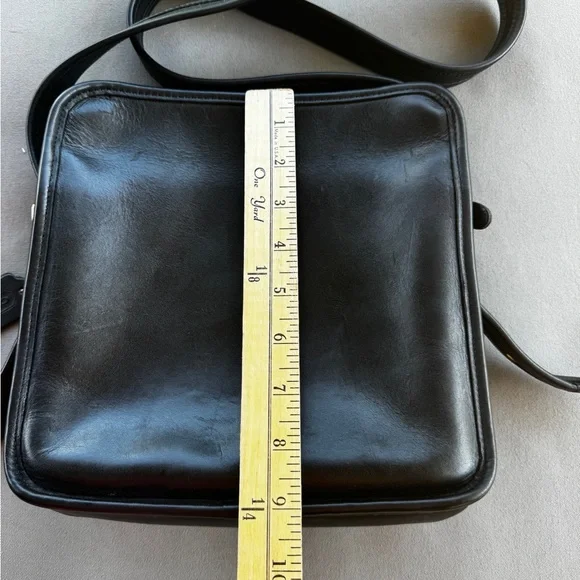 Vintage COACH 9168 Black Leather Crossbody Bag Made in USA 1990 Classic - Picture 4 of 16